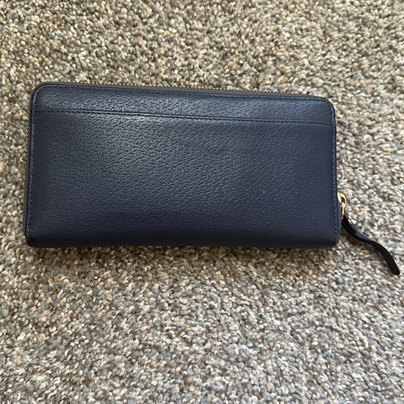Kate Spade Wallet - Picture 2 of 8